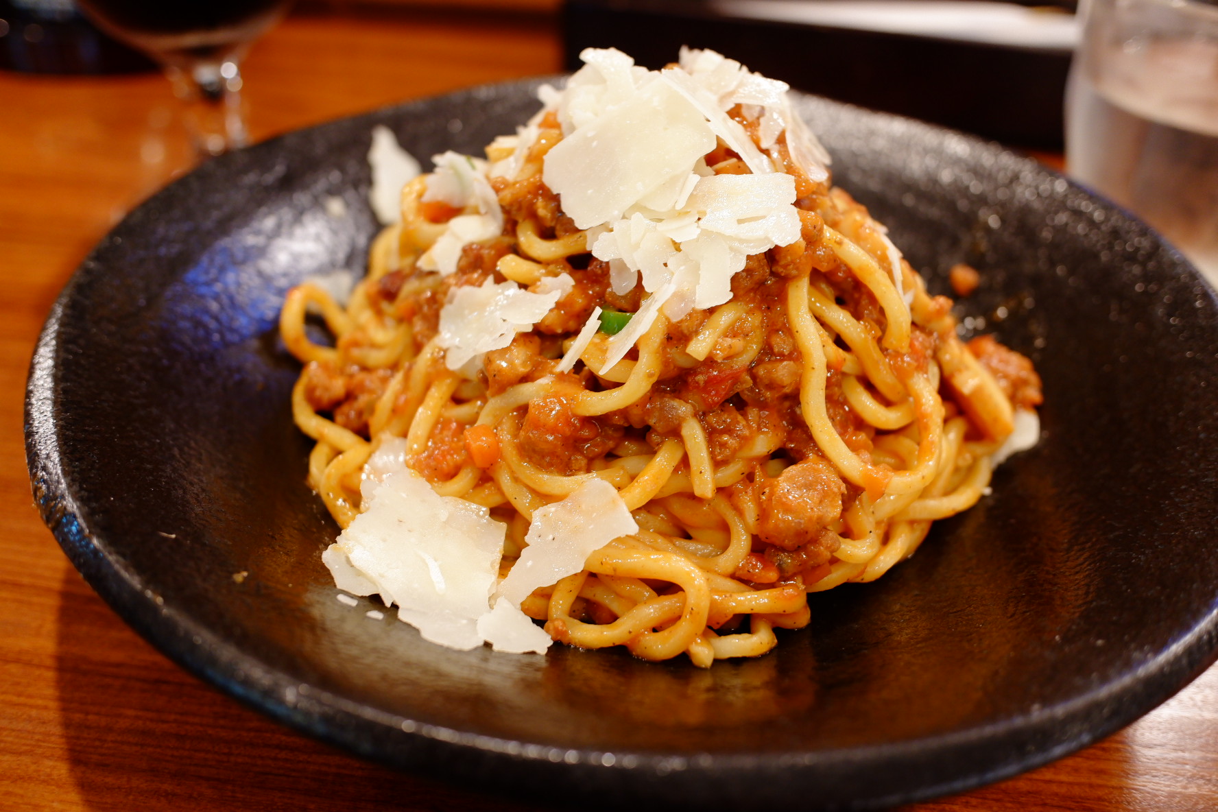 ランチ訪問 東京駅グランスタにあるdepotでミートソーススパゲッティを食べてみた ねろろろぐ