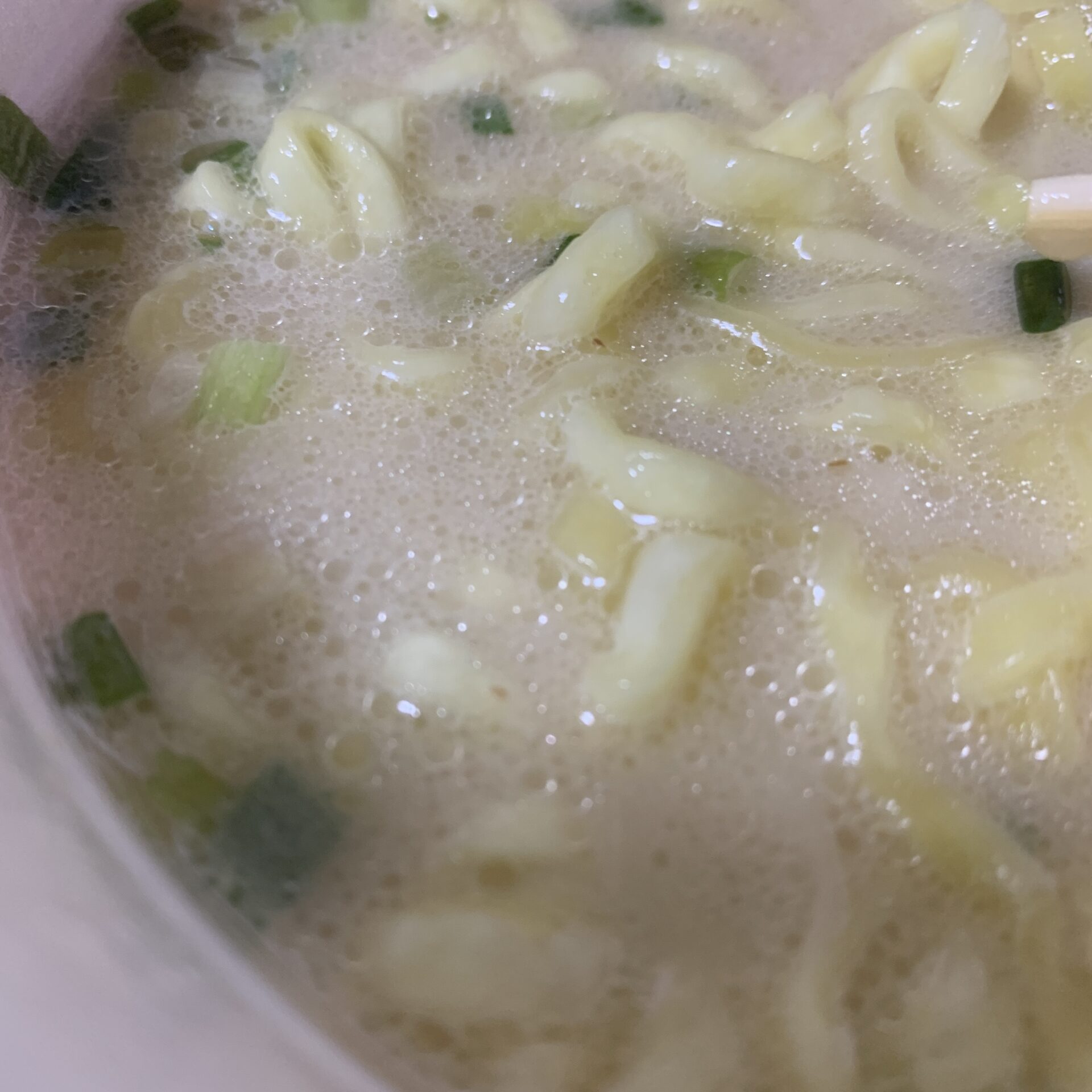 明星 別格麺神 京都鶏白湯