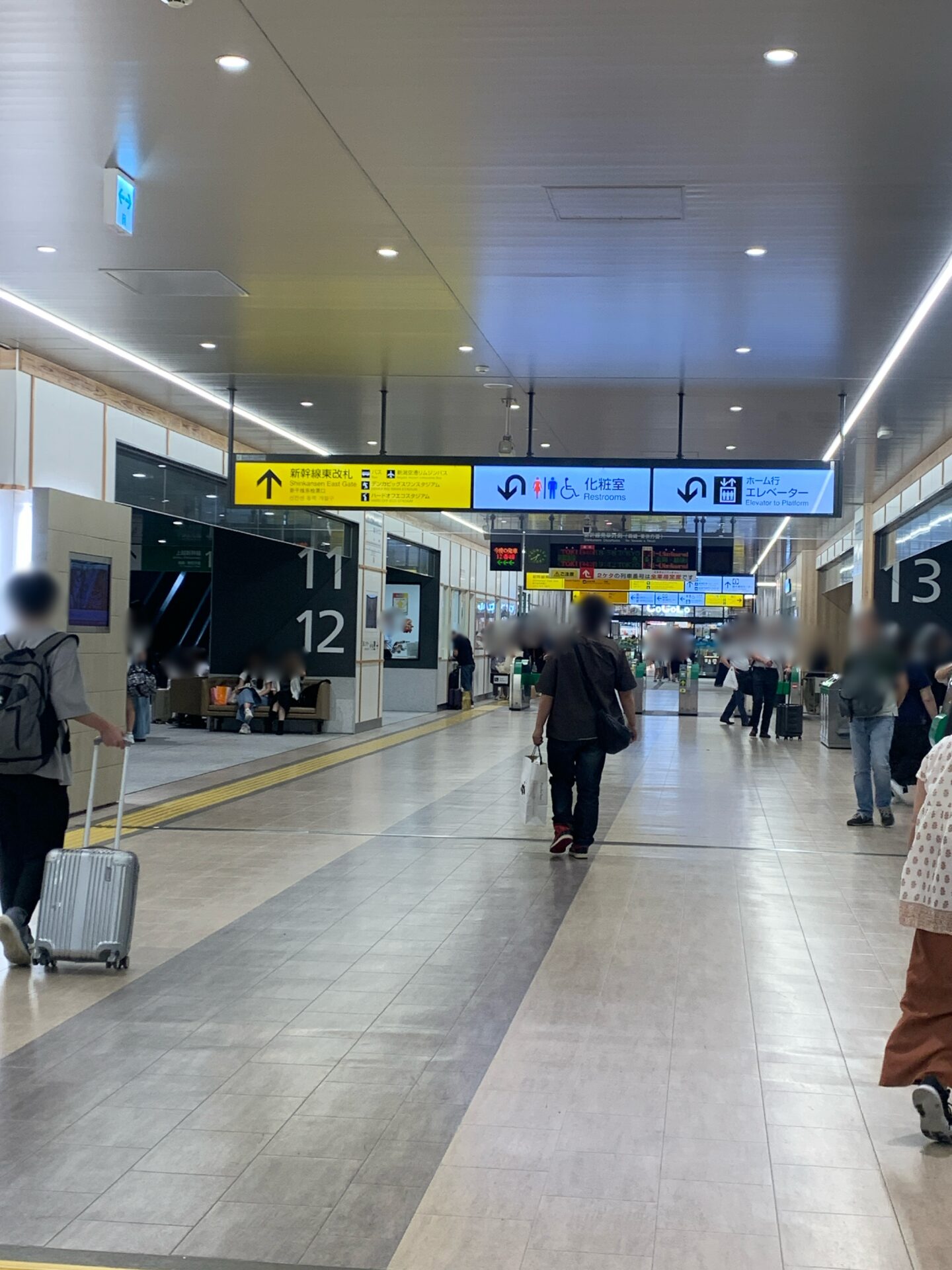 新潟駅構内